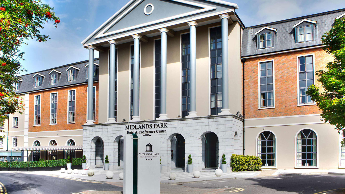 Exterior image of Midlands Park Hotel, based in Portlaoise, Co. Laois, Ireland. When you book with Great National Hotels and Resorts, you be rest assured you are booking the best hotels in Ireland.