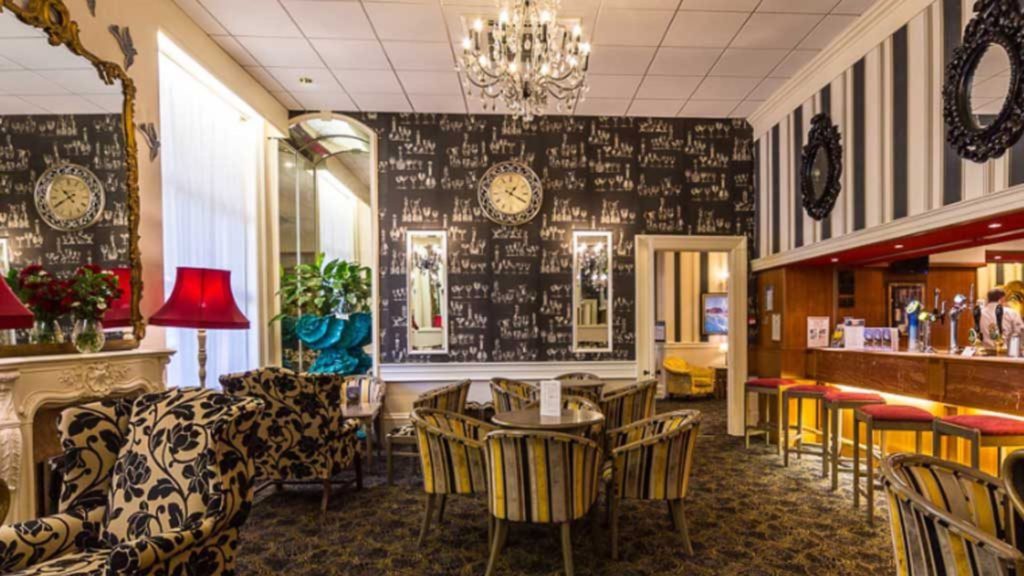 Landstone Cliff Hotel Bar